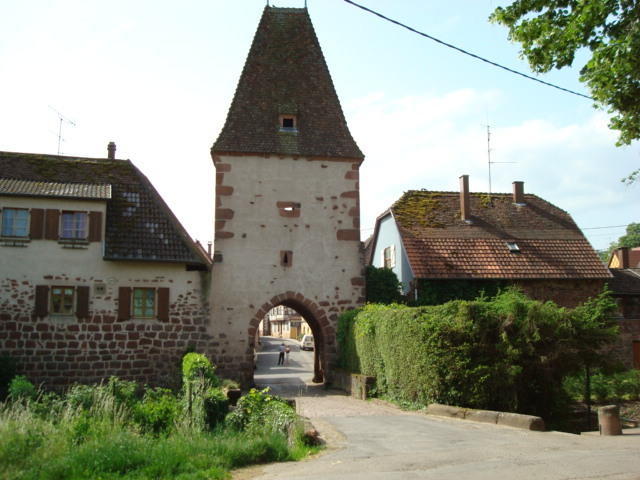 Gite Dans Cite Medievale Boersch Exterior foto